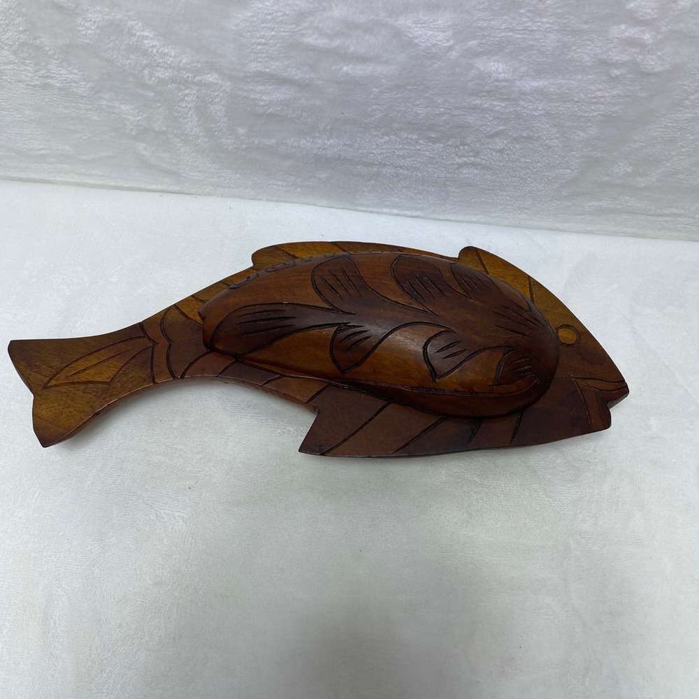 Aruba Hand Carved Wood Fish Figurine Decorative Box Trinket Stash‎ Box